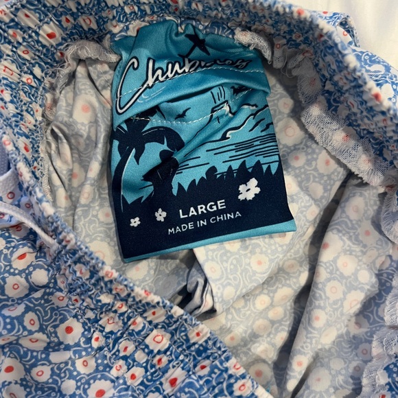 Chubbies 5in Swim Shorts, Blue Floral Pattern, Size M - Picture 2 of 3